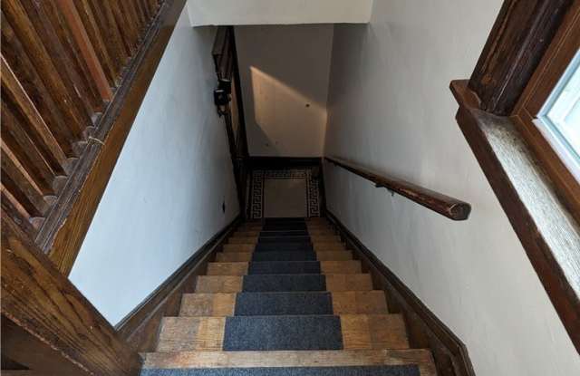 37 Manchester Place Gallery 2