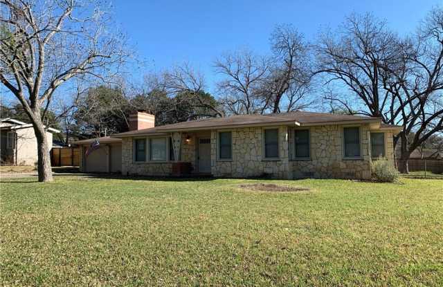 564 Laurel Lane - 564 Laurel Lane, New Braunfels, TX 78130