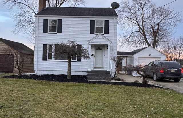 631 Churchill Road - 631 Churchill Road, Girard, OH 44420