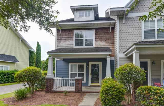 2 Bedroom, 2.5 Bath in Hampton Forest- Move-in October - 208 Hampton Forest Drive, Columbia, SC 29209