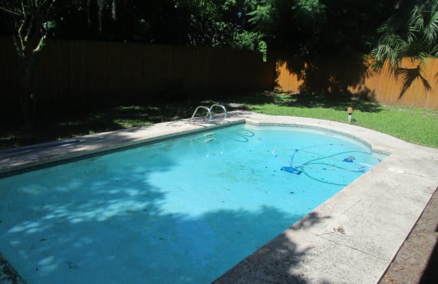 309 Deer Park Ave. - 309 Deer Park Avenue, Temple Terrace, FL 33617