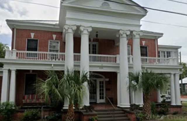 420 West Sumner Street - 420 West Sumner Street, Kissimmee, FL 34741