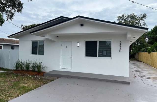 2820 NW 95th St photos photos
