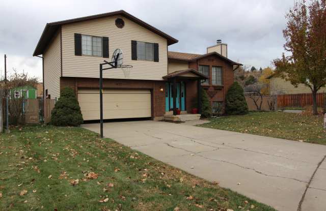 5673 Village Way Gallery 2
