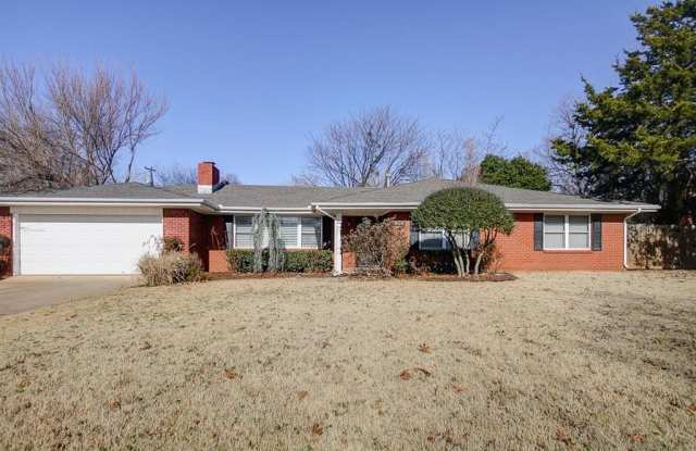 805 Willow Lane photos photos