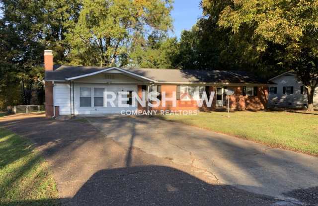 212 N Poplar St - 212 North Poplar Street, Dyer, TN 38330 212 N Poplar St - 212 North Poplar Street, Dyer, TN 38330