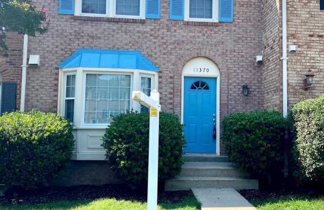 11370 CROMWELL Court Gallery 1