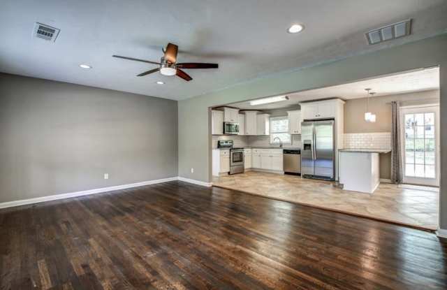 3301 Irish Lane Gallery 4