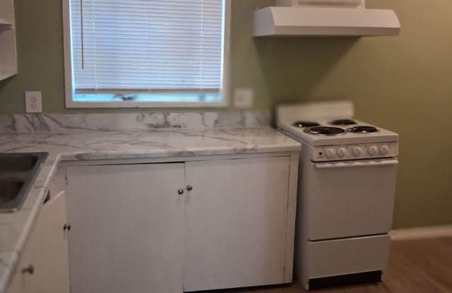 Charming 3 Bedroom Home for Rent in Alexandria Gallery 3