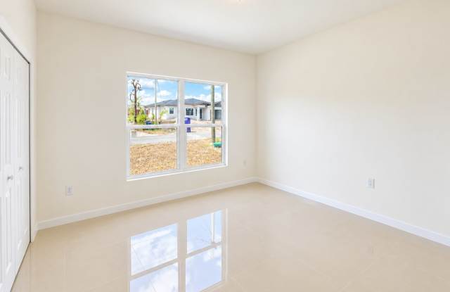 2/2 Single Family Home Available – Cozy, Peaceful Living in Lake Placid Gallery 4