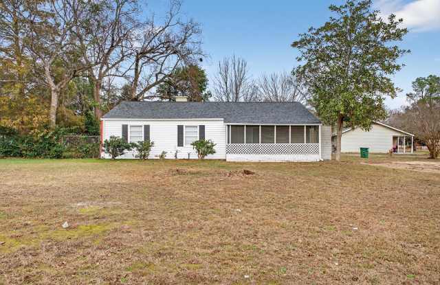 1111 Alderman Street NE photos photos