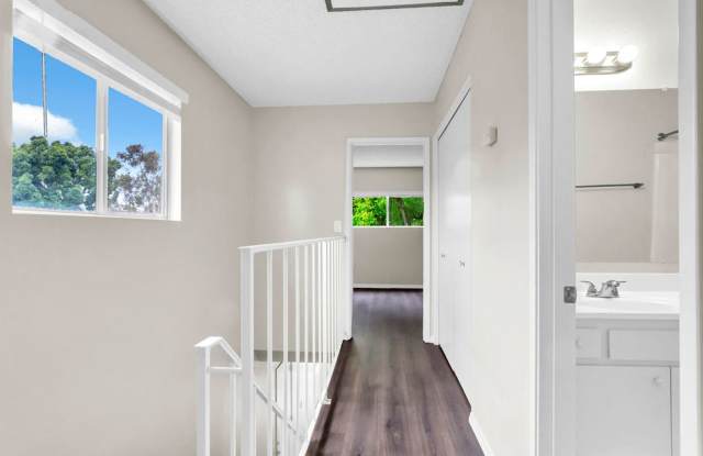 Great Three bedroom in UTC! Available now! - 7833 Camino Raposa, San Diego, CA 92122