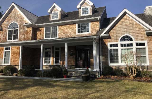 160 Malloy Dr - 160 Malloy Drive, East Quogue, NY 11942