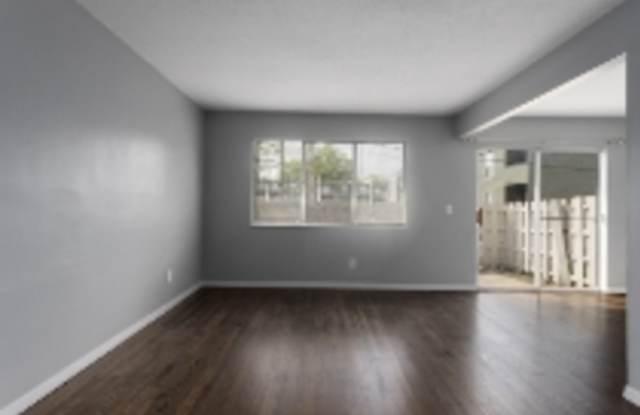 423 W 87th Pl Gallery 2