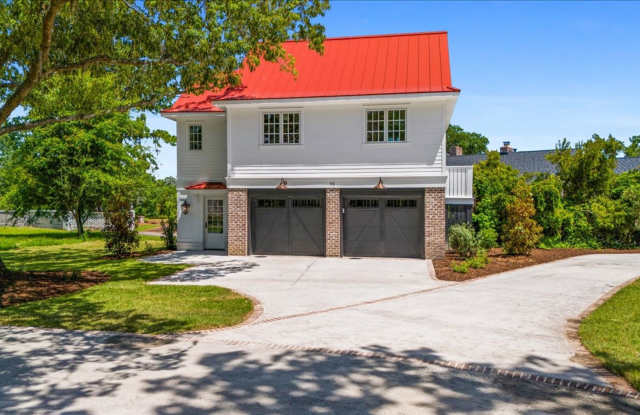 Newly Built Private Studio Home in West Ashley Gallery 3