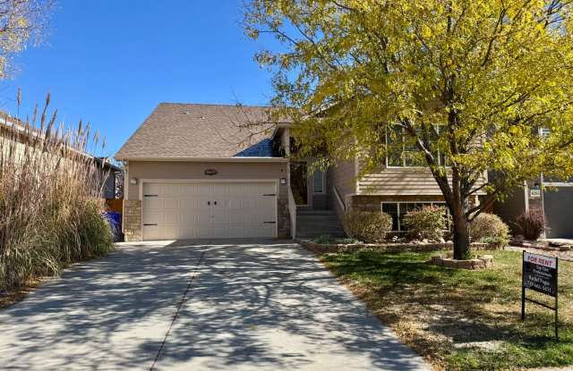 Lovely 3 bedroom/3 car tandem garage home in Lorson Ranch photos photos Lovely 3 bedroom/3 car tandem garage home in Lorson Ranch photos photos