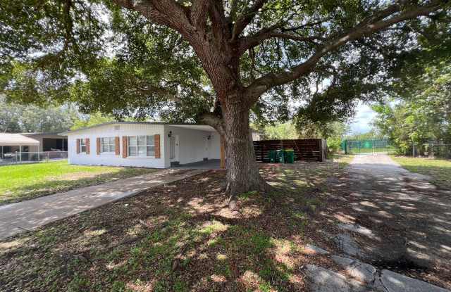 1221 Cypress Lane Gallery 2