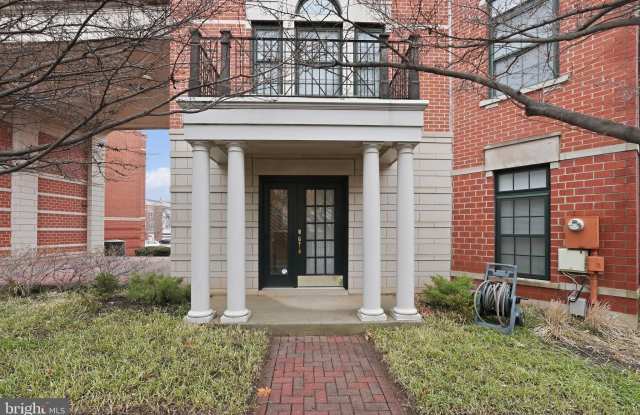 12104 CHANCERY STATION Circle photos photos