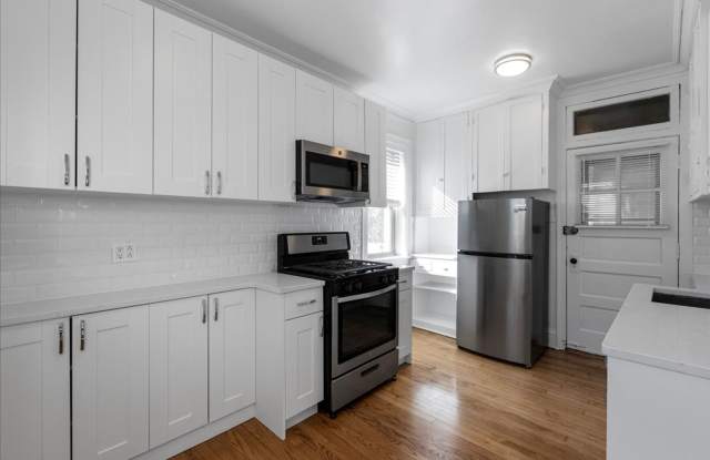 Large Studio in Andersonville photos photos