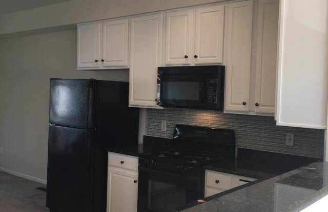 5526 Sacramento Mews Pl Gallery 4