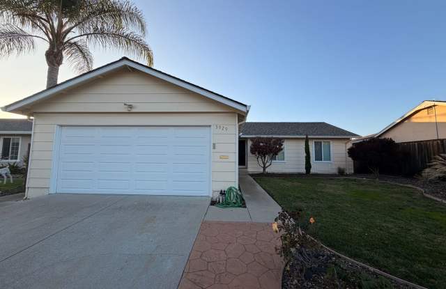 Available January 1, 2026! | 4 Bed 2 Bath Home in San Jose! | $4,495 - 5929 Mabie Court, San Jose, CA 95123