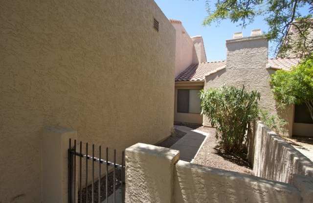 1706 N El Camino Dr - 1706 North El Camino Drive, Tempe, AZ 85281