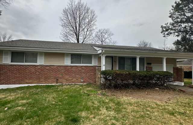 Welcome to 9741 Lanier Dr! - 9741 Lanier Drive, Moline Acres, MO 63136