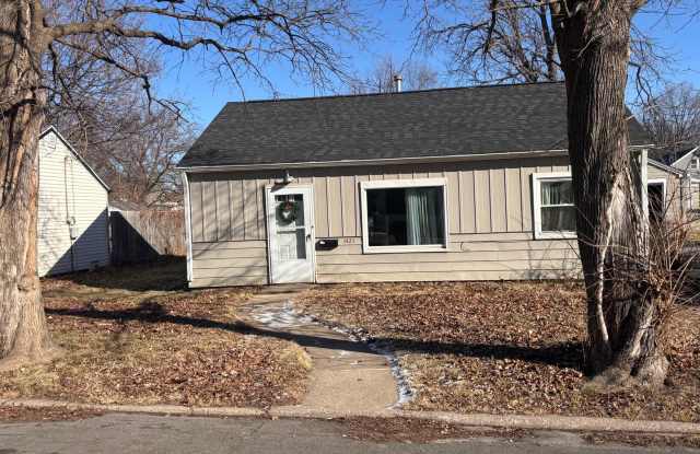 1421 43rd St photos photos