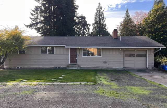 MOVE IN SPECIAL! Hazel Dell Daylight Ranch on Large Lot - 2705 Northeast 71st Street, Hazel Dell, WA 98665