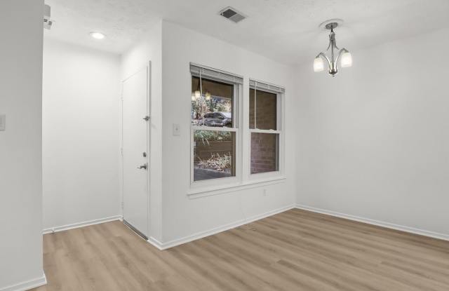7517 WEATHER WORN WAY #A Gallery 4