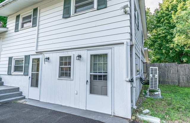 297 W Circular Street - 297 West Circular Street, Saratoga Springs, NY 12866