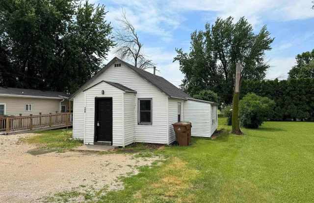 106 Ash St. photos photos