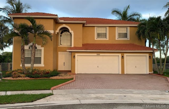 16630 SW 6th St - 16630 Southwest 6th Street, Pembroke Pines, FL 33027