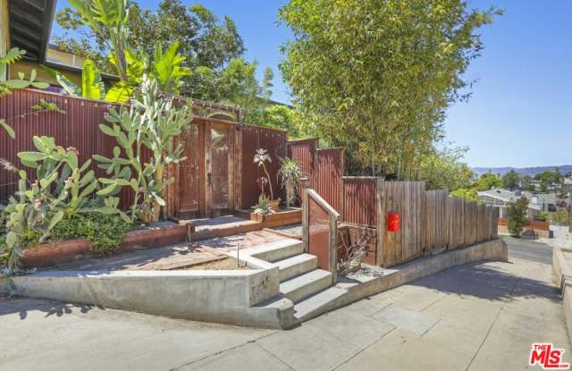 1014 Coronado Ter Gallery 2
