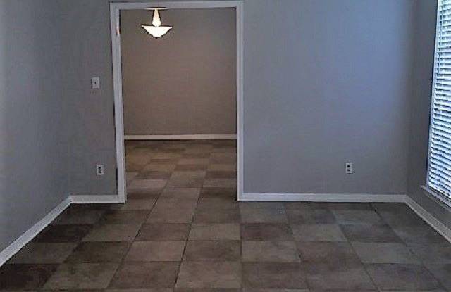 6919 Park Drive Gallery 2