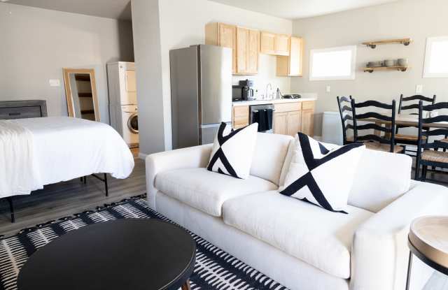 920 Camp Drive - A Gallery 1