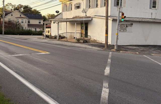 1104 OLD AIRPORT Road Gallery 2