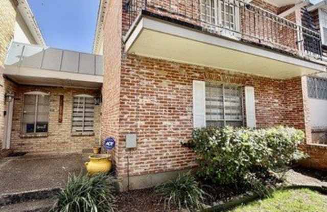 6718 Callaghan photos photos