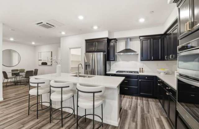 6816 Vector Ct Gallery 3