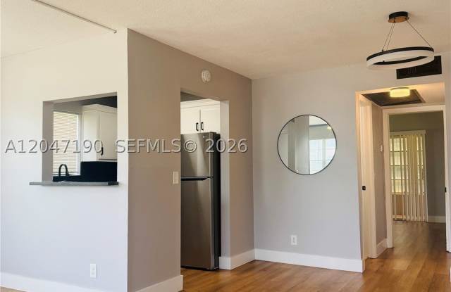 21 Windsor B Gallery 4