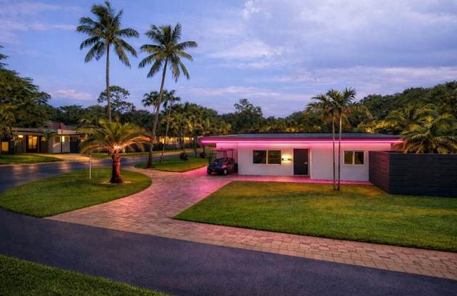 100 NE 22nd Street photos photos