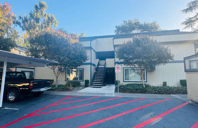 One Bedroom Condo In Fairway West Condominiums photos photos One Bedroom Condo In Fairway West Condominiums photos photos