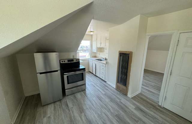 Efficient 1 Bed, 1 Bath. Tenant pays electric. Water, Sewer, Nat Gas, Trash included in monthly rent. Apply online at Homeboundprops.com photos photos