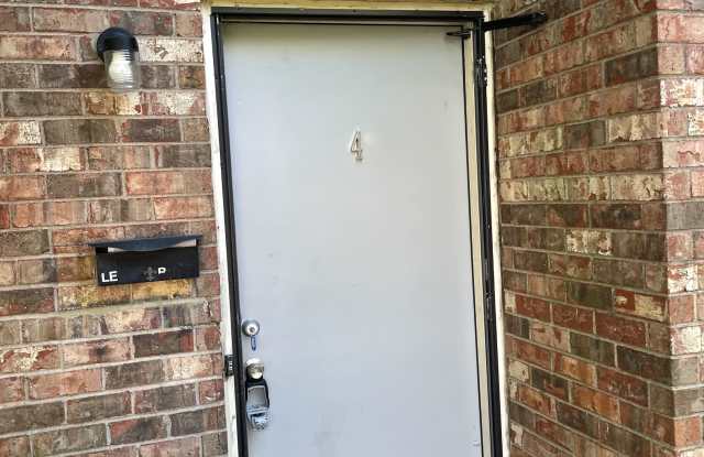 2405 Timberhill Court - 4 photos photos