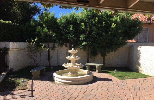1708 Royal St George Drive Gallery 2