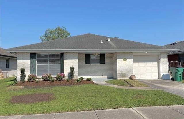 917 GIUFFRIAS Avenue photos photos