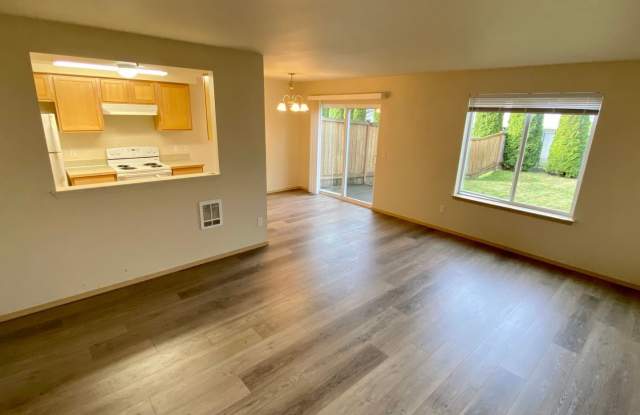 3521 K St. #B Gallery 4