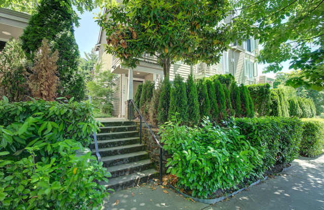 2bd/2.5ba Seattle Townhome photos photos