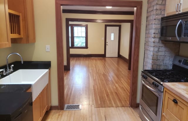 306 Penn Avenue North - 306 Penn Avenue North, Minneapolis, MN 55405