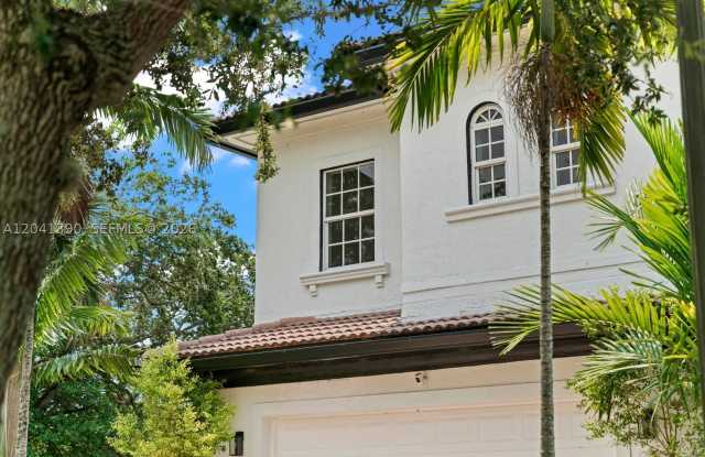 3040 SW 44th Ct Gallery 4